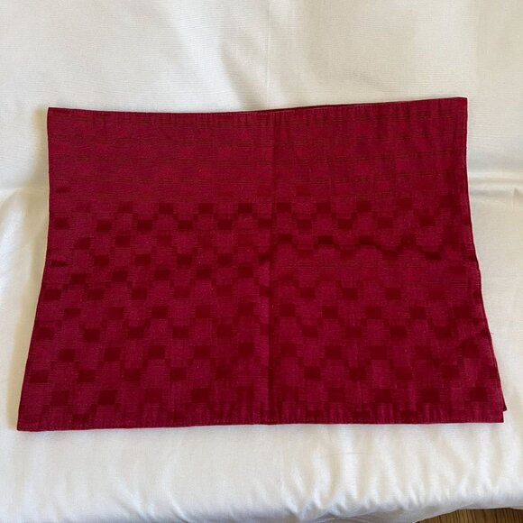 Red Quilted Christmas Placemats Set Of 2 With Checkerboard & Diamond Patterns - Picture 3 of 4